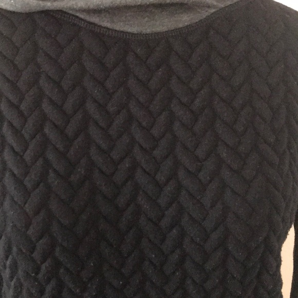 Awesome looking little hoodie sweatshirt - Picture 3 of 5